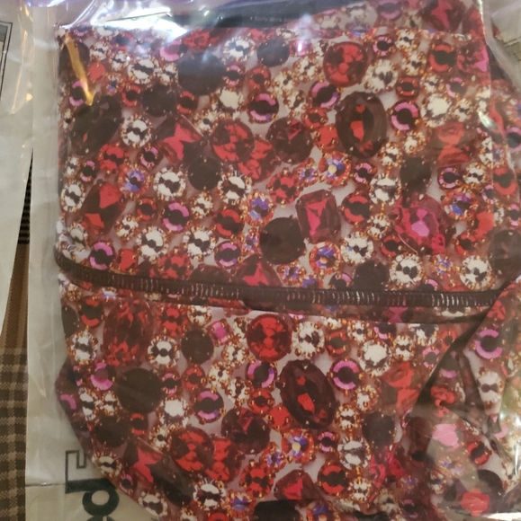 Victoria secret athletic pants - Picture 2 of 3